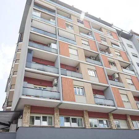 Ges House * רומא