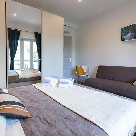 Ges House * Roma